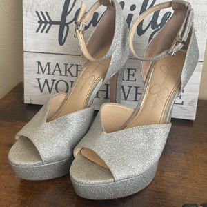 Jessica Simpson Ladies Silver Glitter High Heels size 7M